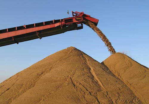 Преимущества и сферы применения обогащенного песка