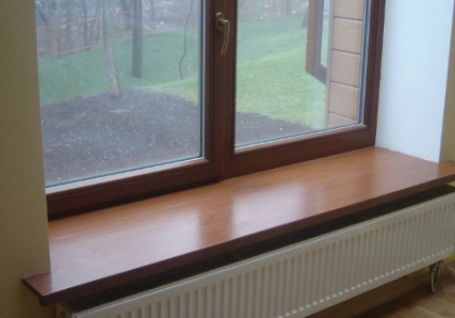 Теплый подоконник: как избежать холодного ветра под окном