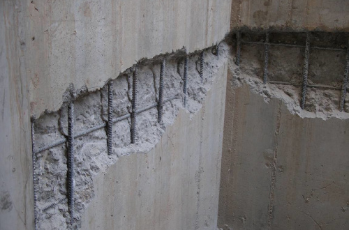 бетон рассыпается